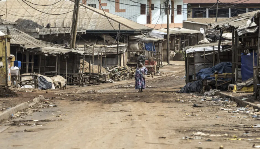 Cameroon : elusive peace, media under pressure and constrained partnerships
