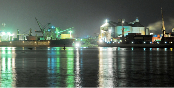 &copy; Renaud VAN DER MEEREN