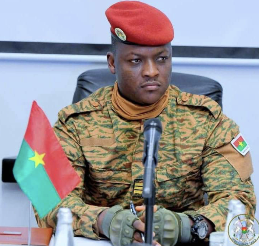 Burkina Faso : four years of Traoré, sovereignty celebrated, freedoms in retreat